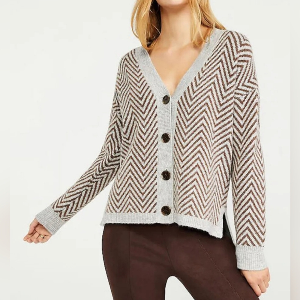 Ann Taylor Boyfriend V-Neck Herringbone Cardigan/Sweater, Large, Brown/Cream